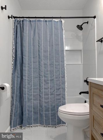 2094 CHAPELSIDE CT, Waldorf, MD 20602