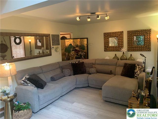 25 Rollingwood Trail, Chestnuthill Twp, PA 18353