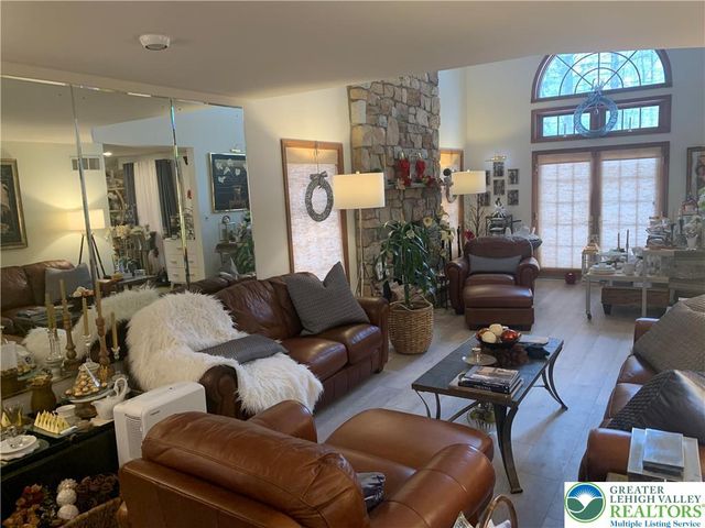 25 Rollingwood Trail, Chestnuthill Twp, PA 18353