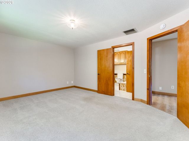 15480 S BIG ROCK Loop, Mulino, OR 97042