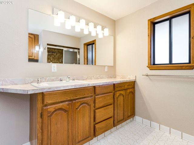 15480 S BIG ROCK Loop, Mulino, OR 97042