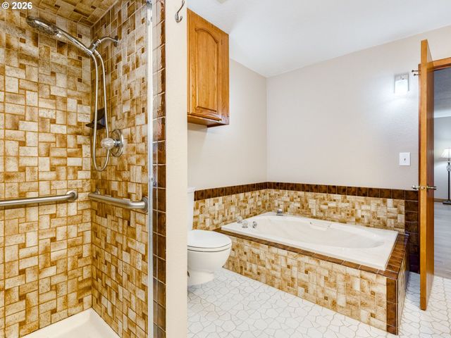 15480 S BIG ROCK Loop, Mulino, OR 97042