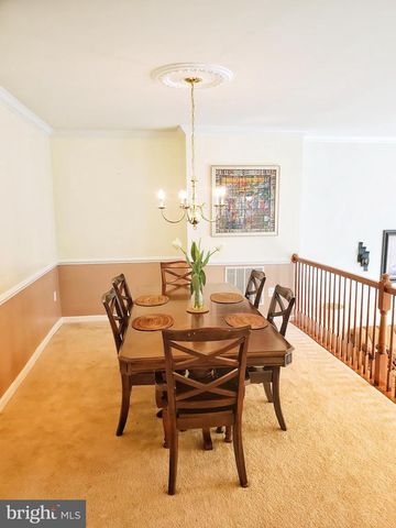17513 VICTORIA FALLS DR, Dumfries, VA 22025