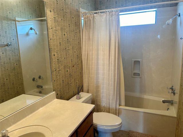 26035 Heartwood Drive 416, Whitney, TX 76692