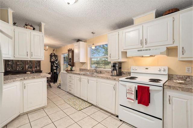 4210 SEABERG ROAD, Zephyrhills, FL 33541