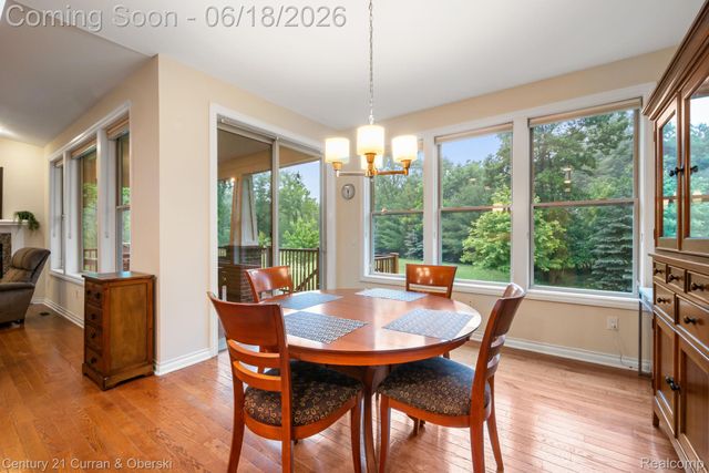 34225 Thornbrook Drive, Farmington Hills, MI 48335