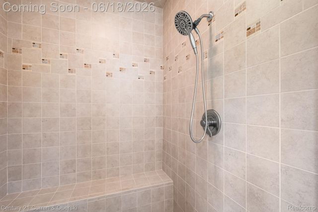 34225 Thornbrook Drive, Farmington Hills, MI 48335