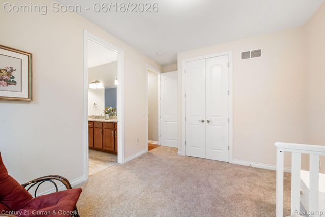 34225 Thornbrook Drive, Farmington Hills, MI 48335