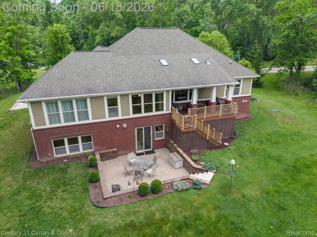 34225 Thornbrook Drive, Farmington Hills, MI 48335