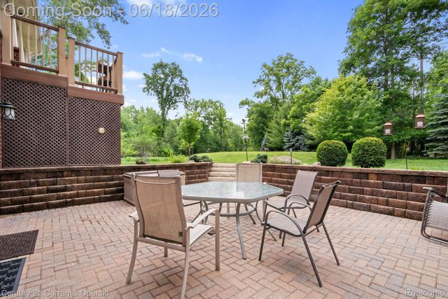 34225 Thornbrook Drive, Farmington Hills, MI 48335