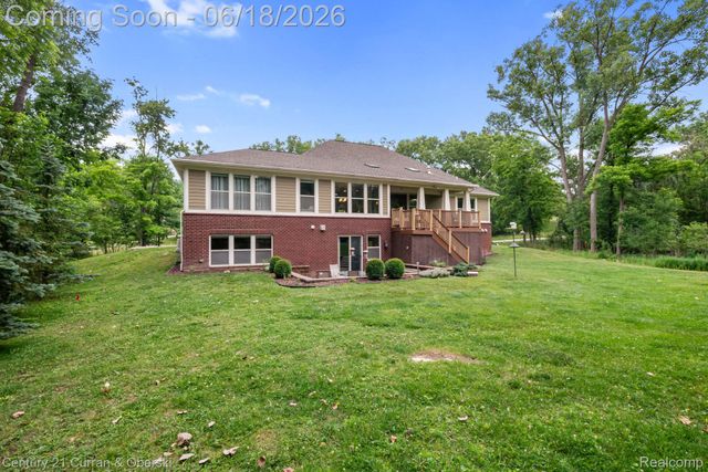 34225 Thornbrook Drive, Farmington Hills, MI 48335