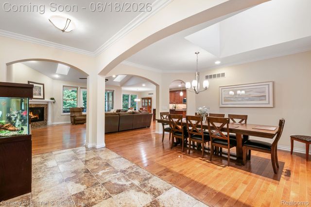 34225 Thornbrook Drive, Farmington Hills, MI 48335