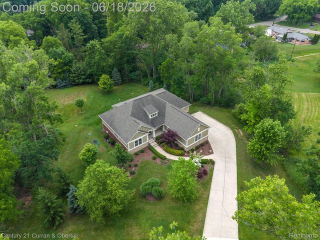 34225 Thornbrook Drive, Farmington Hills, MI 48335
