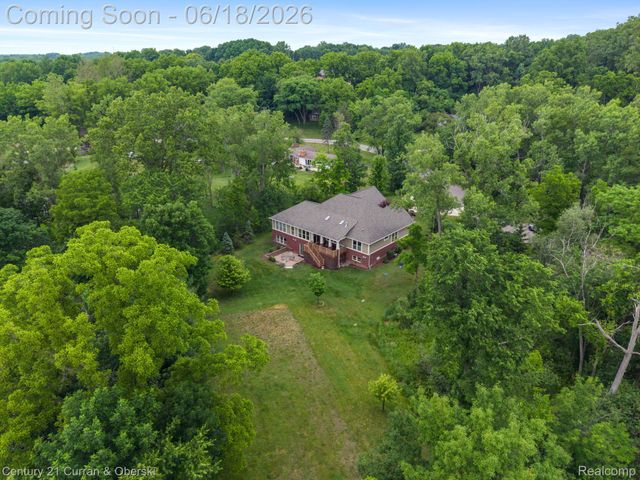34225 Thornbrook Drive, Farmington Hills, MI 48335