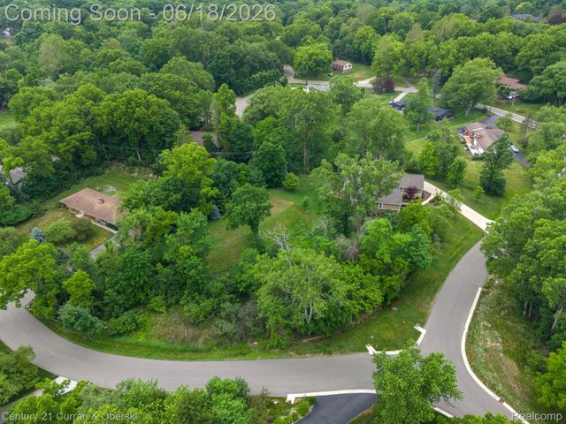 34225 Thornbrook Drive, Farmington Hills, MI 48335