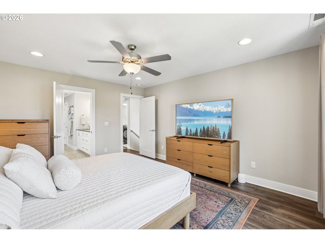 567 Sw CHINOOK Ter, Portland, OR 97225
