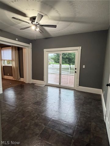614 Hazlett Avenue NW, Canton, OH 44708
