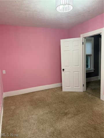 614 Hazlett Avenue NW, Canton, OH 44708