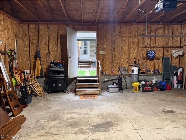 614 Hazlett Avenue NW, Canton, OH 44708