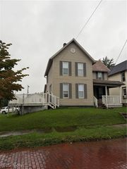 614 Hazlett Avenue NW, Canton, OH 44708