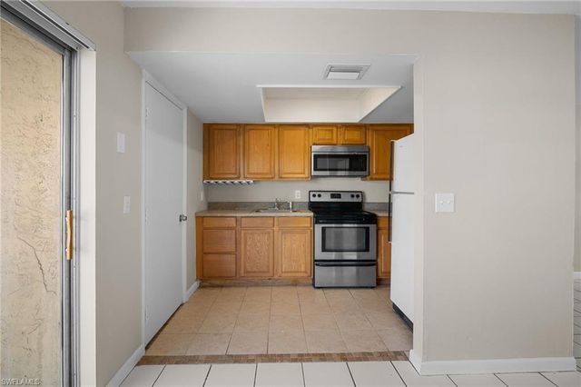 1706 cypress DR, Fort Myers, FL 33907