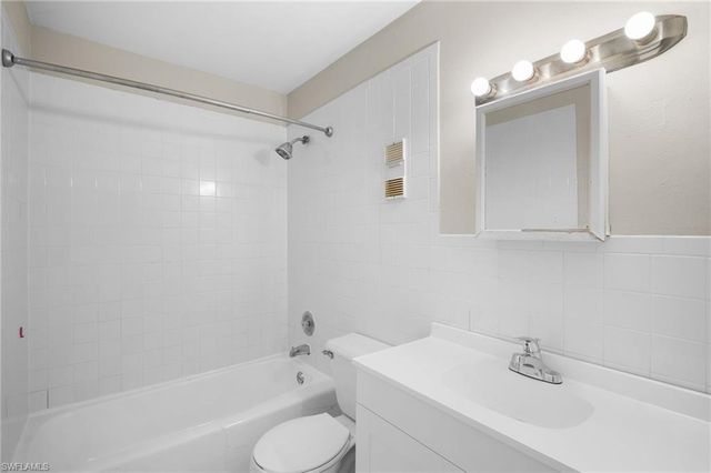 1706 cypress DR, Fort Myers, FL 33907