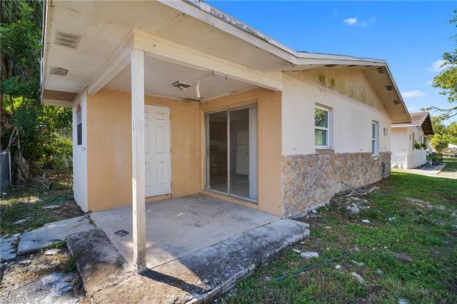 1706 cypress DR, Fort Myers, FL 33907