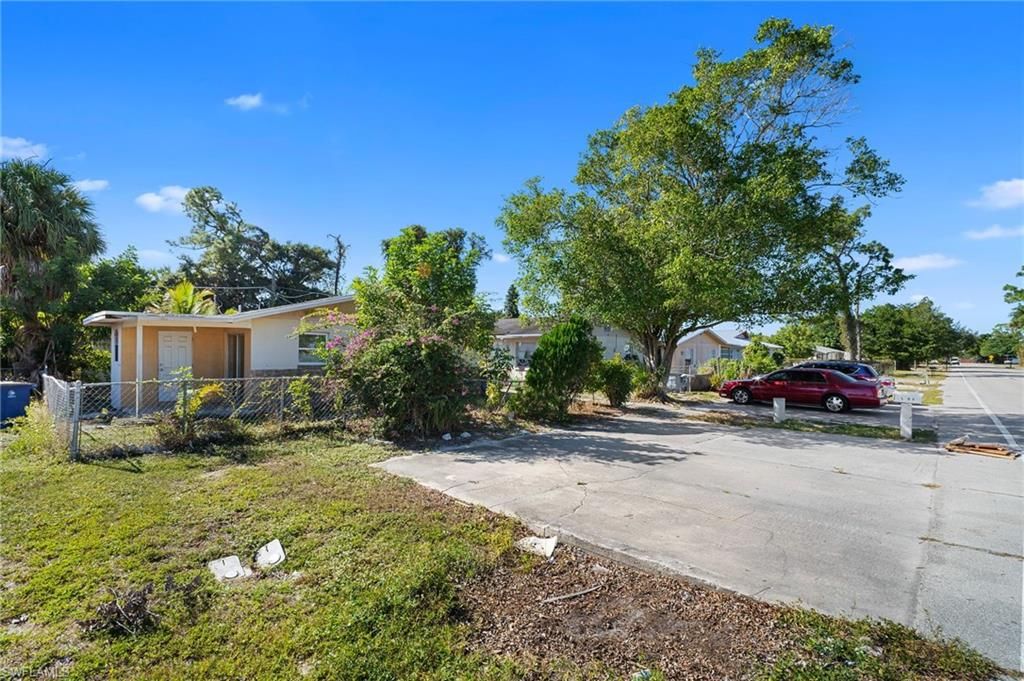 1706 cypress DR, Fort Myers, FL 33907