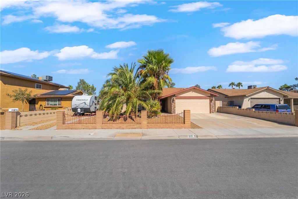 613 Valley View Drive, Henderson, NV 89002 — photo 2