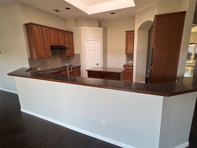 920 Chestnut Avenue, Burleson, TX 76028