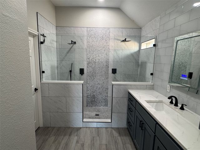 920 Chestnut Avenue, Burleson, TX 76028