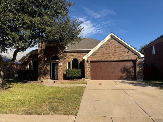 920 Chestnut Avenue, Burleson, TX 76028
