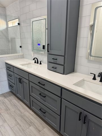 920 Chestnut Avenue, Burleson, TX 76028