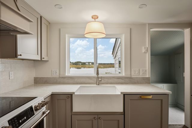 184 South Sea Av 9, Yarmouth, MA 02673