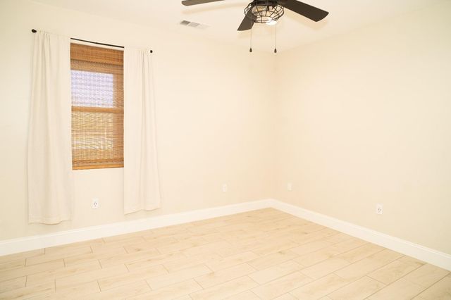 9401 Biederman Way, Escalon, CA 95320