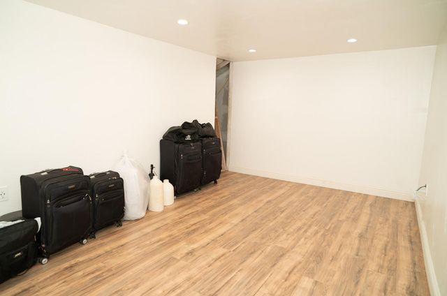 9401 Biederman Way, Escalon, CA 95320