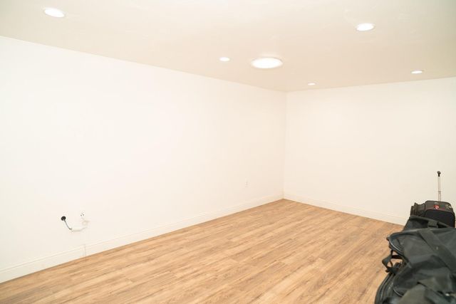 9401 Biederman Way, Escalon, CA 95320