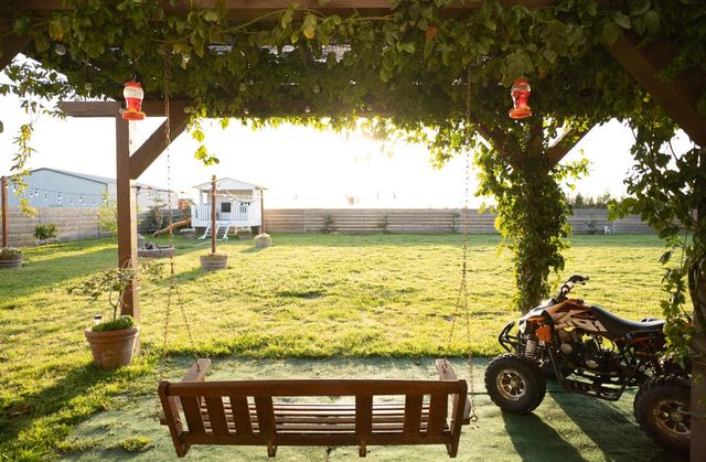 9401 Biederman Way, Escalon, CA 95320