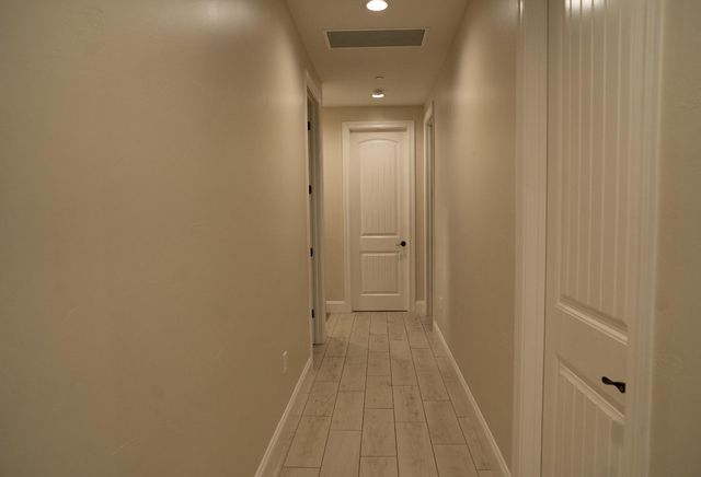 9401 Biederman Way, Escalon, CA 95320