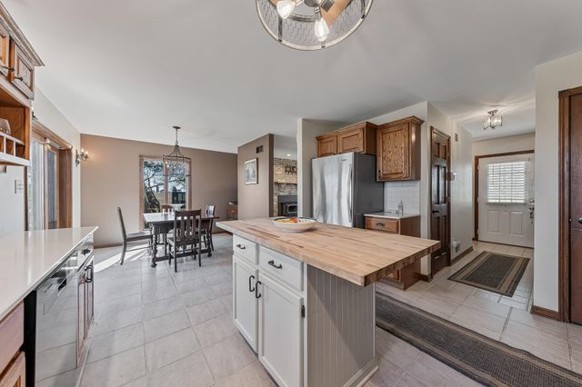 13161 Stateline Road, Cedar Lake, IN 46303