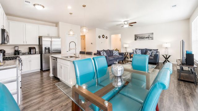 452 White Peach Way, Duncan, SC 29334
