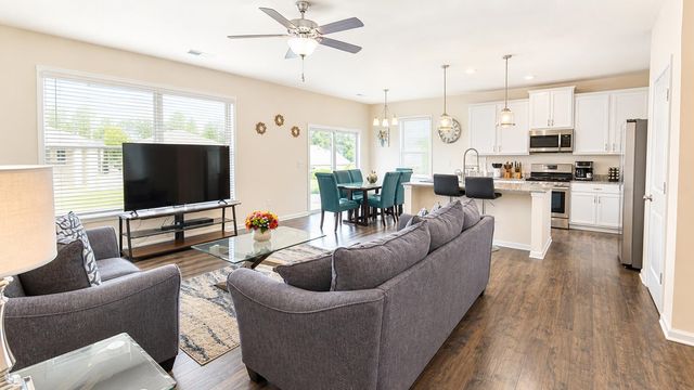 452 White Peach Way, Duncan, SC 29334