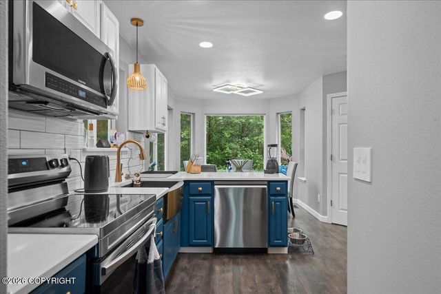 2998 N Woodfield Park Circle, Wasilla, AK 99654