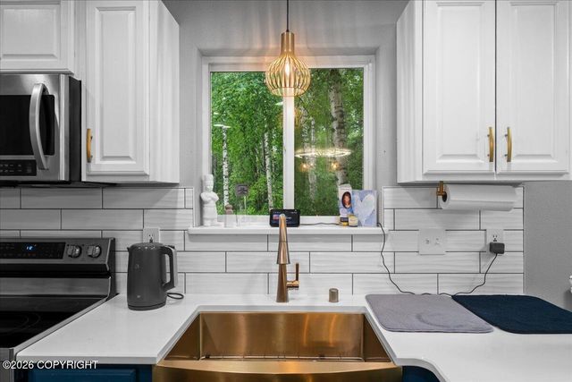 2998 N Woodfield Park Circle, Wasilla, AK 99654