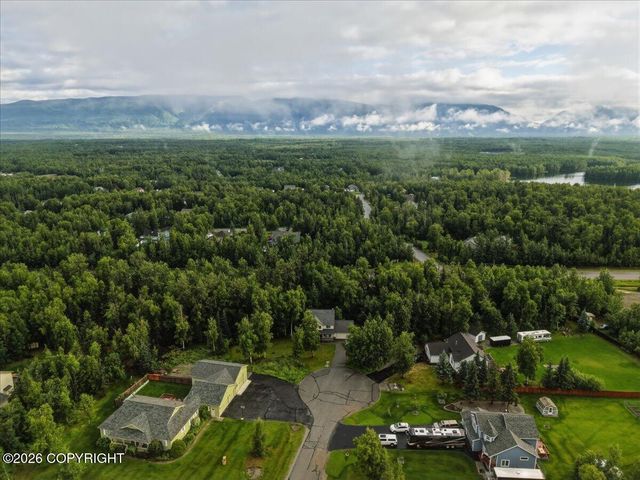 2998 N Woodfield Park Circle, Wasilla, AK 99654