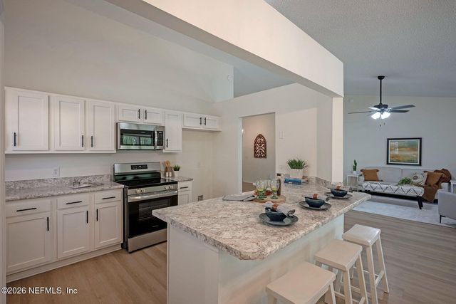 4776 RIVERINE Drive, Jacksonville, FL 32210