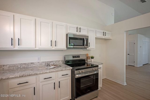 4776 RIVERINE Drive, Jacksonville, FL 32210