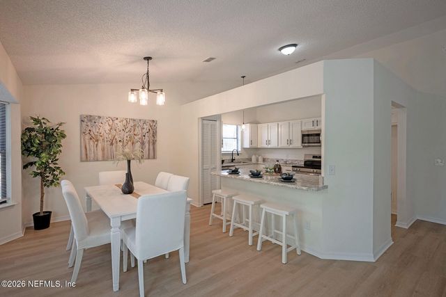 4776 RIVERINE Drive, Jacksonville, FL 32210