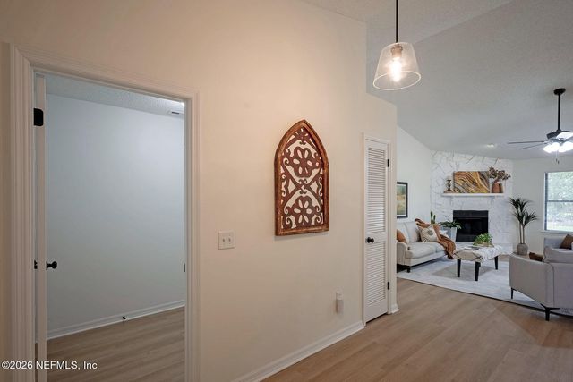 4776 RIVERINE Drive, Jacksonville, FL 32210