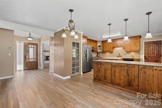 519 Nellie John Drive, Clyde, NC 28721